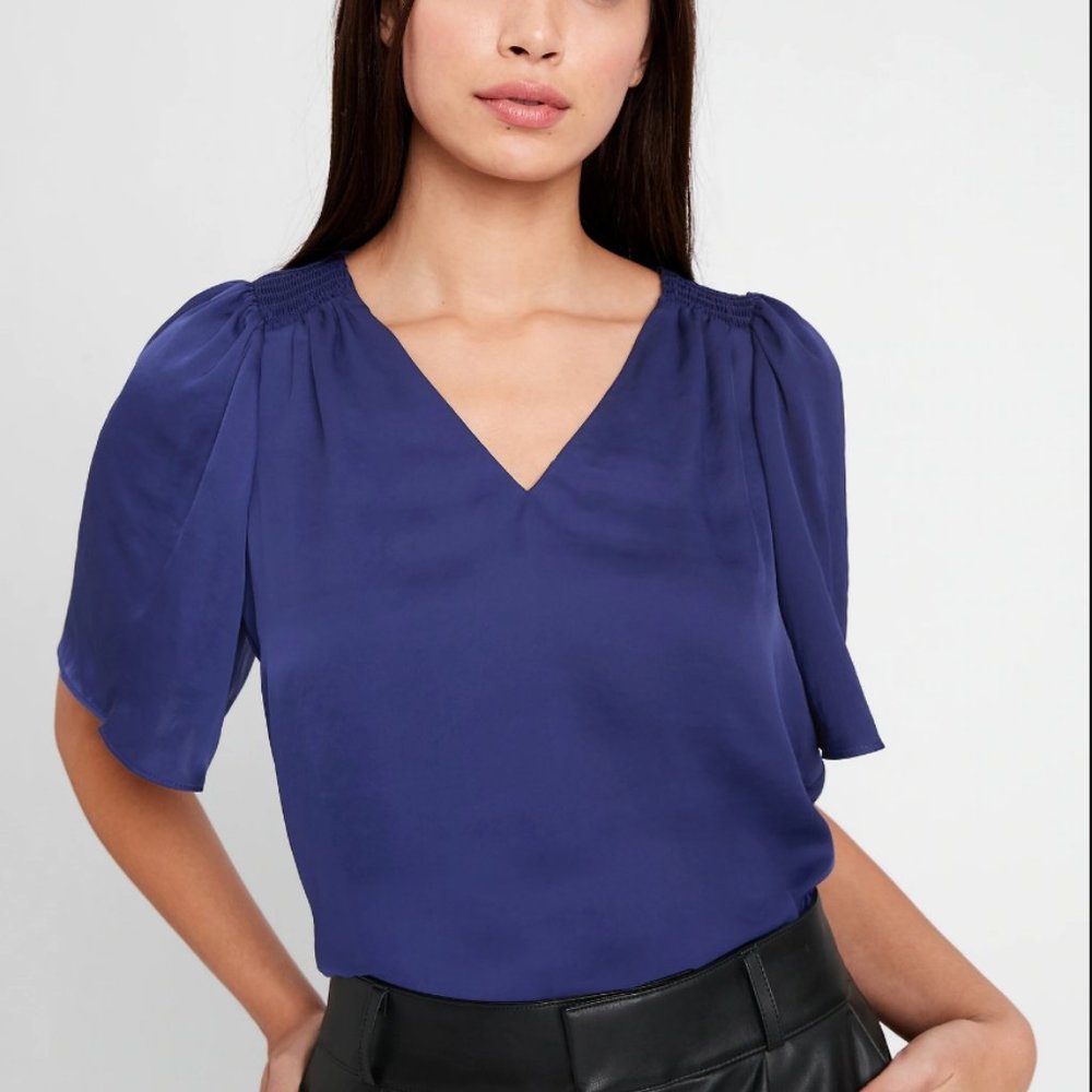 Banana Republic Satin Flutter Sleeve Top NWT SMALL